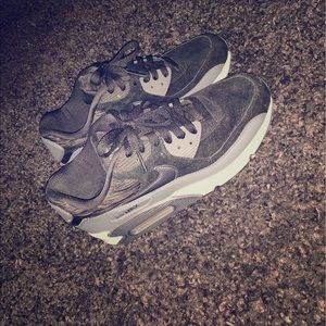 Woman’s Nike Air Max’s